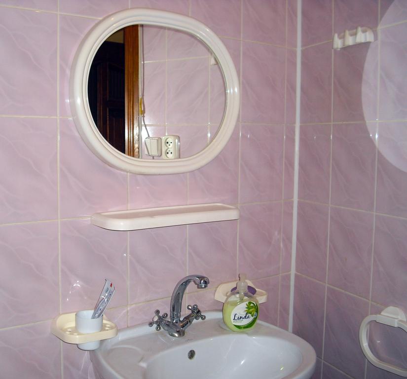 Apartment On Krakovskaya 9 Львів Екстер'єр фото